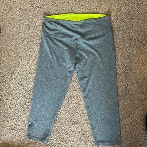 Starter athletic capri pants. Size L. neon detail inside waistband . Like new